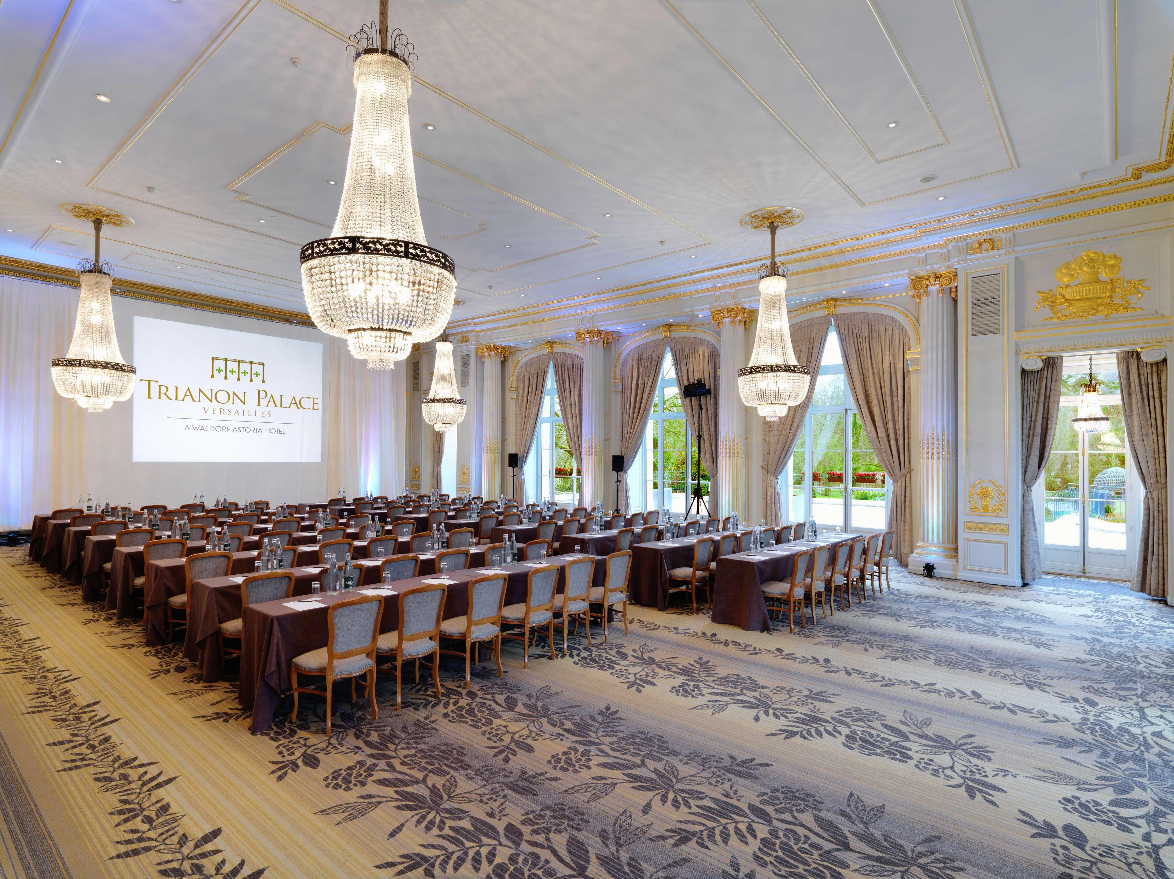 Waldorf Astoria Versailles - Trianon Palace Esterno foto The ballroom