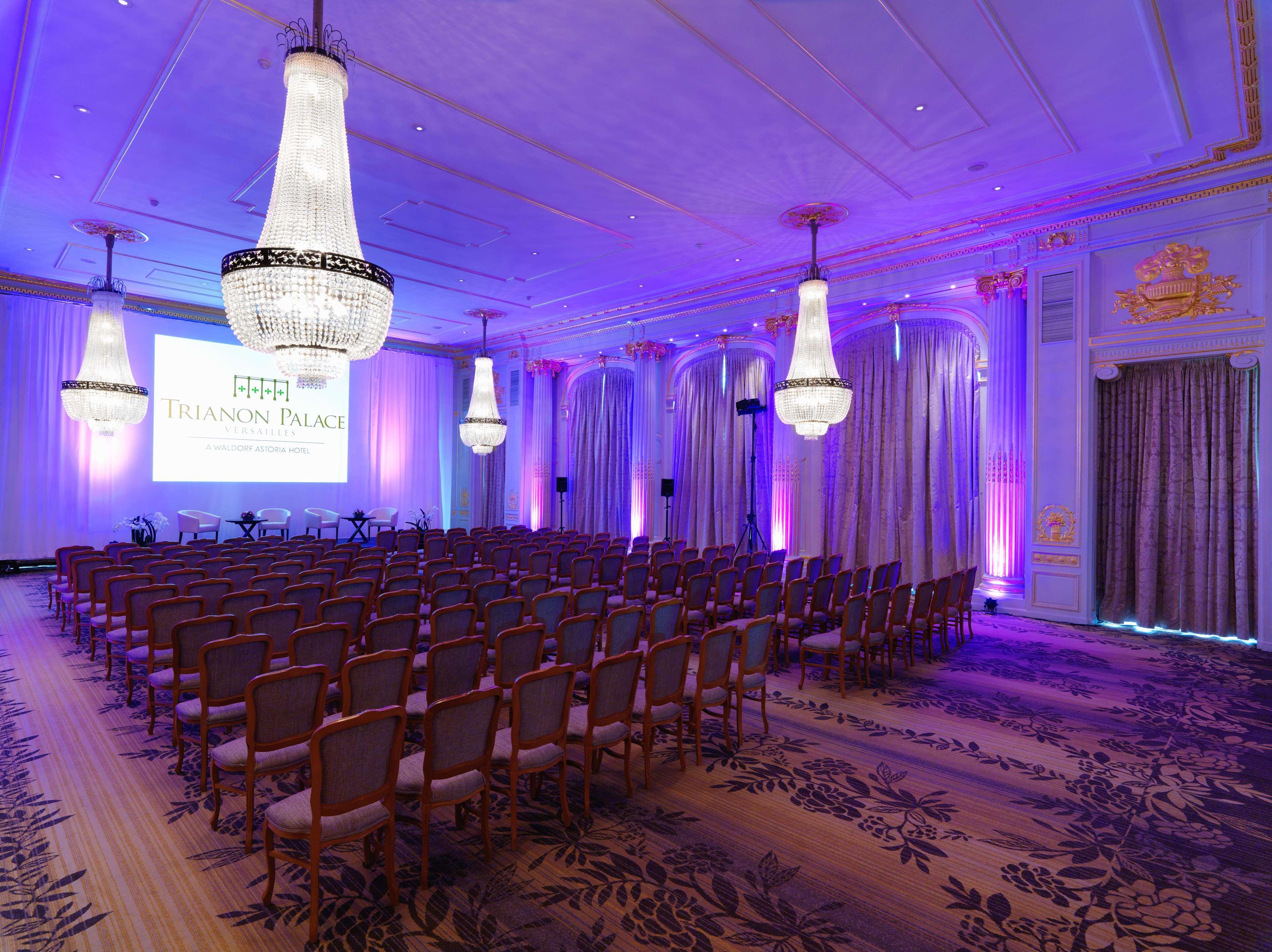 Waldorf Astoria Versailles - Trianon Palace Esterno foto The ballroom