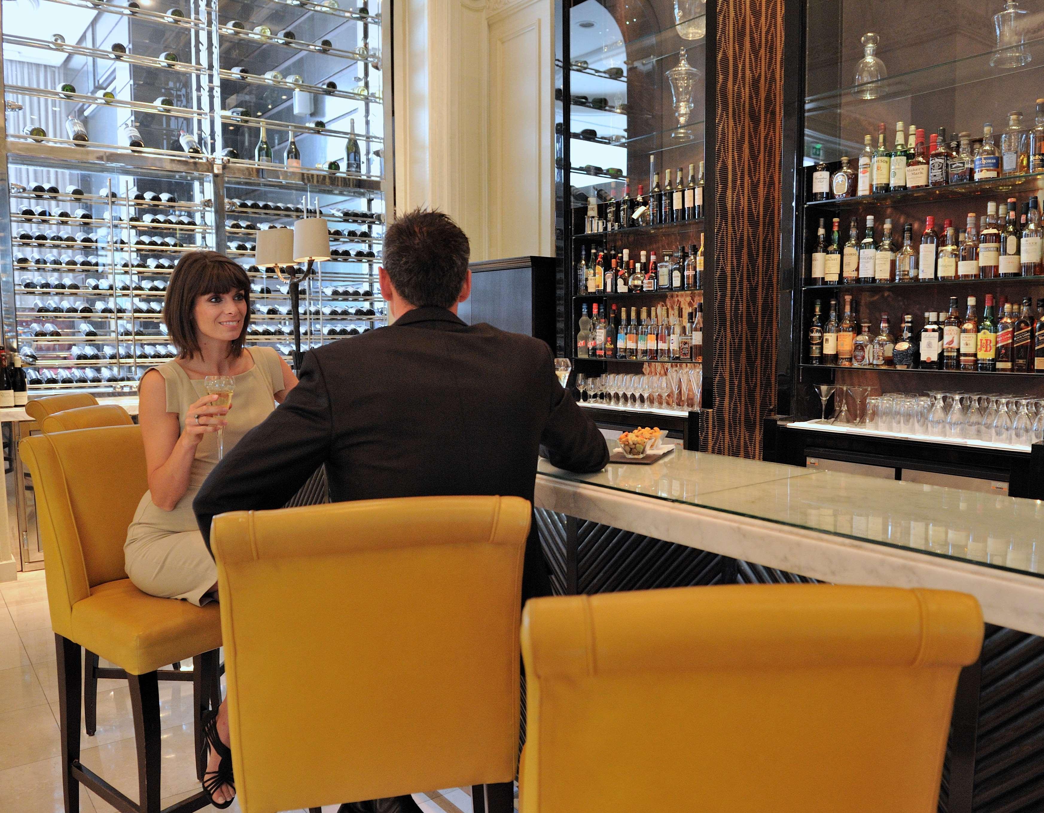 Waldorf Astoria Versailles - Trianon Palace Ristorante foto The bar at the Ritz-Carlton, Washington, D.C.