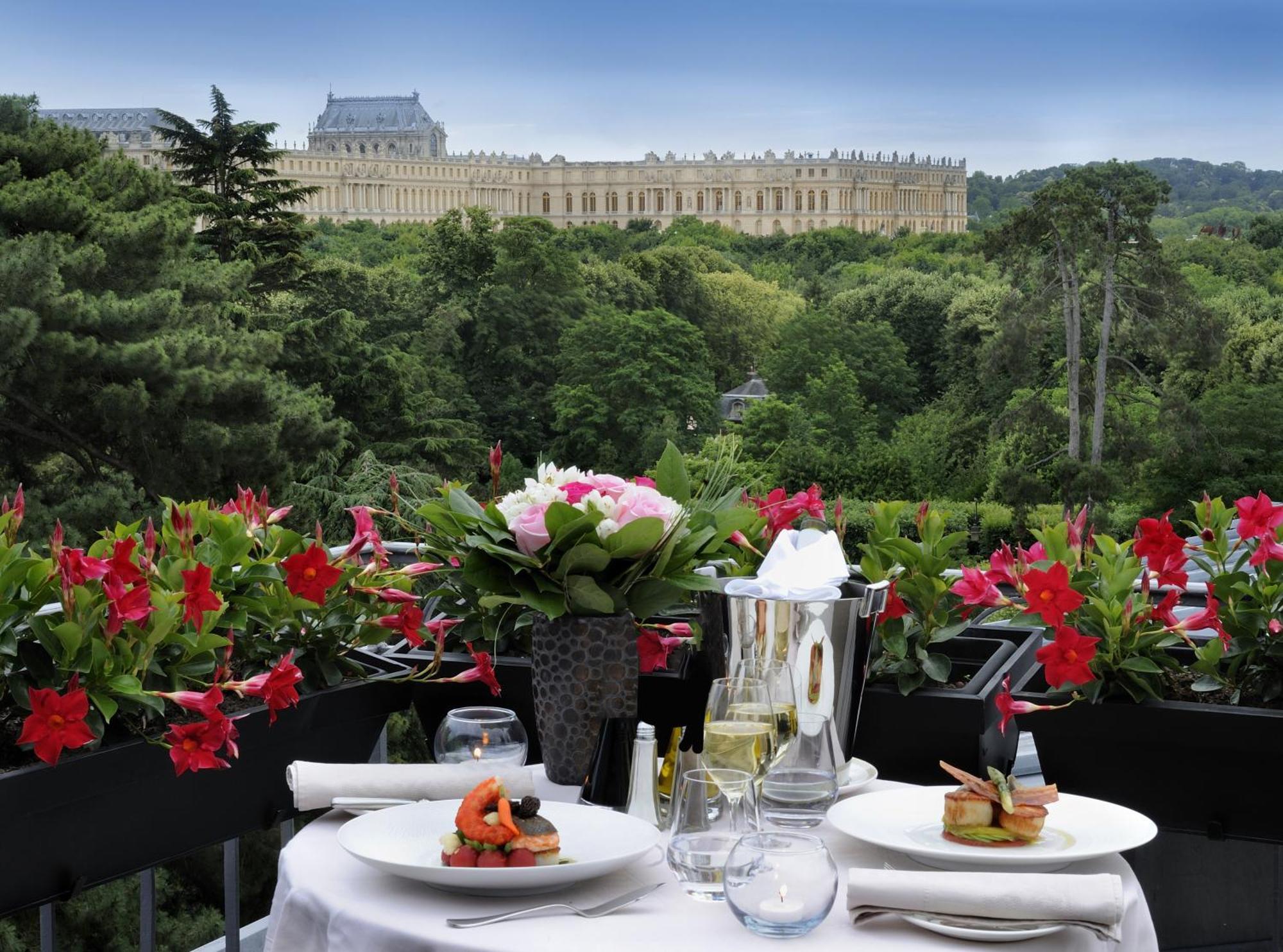 Waldorf Astoria Versailles - Trianon Palace Esterno foto