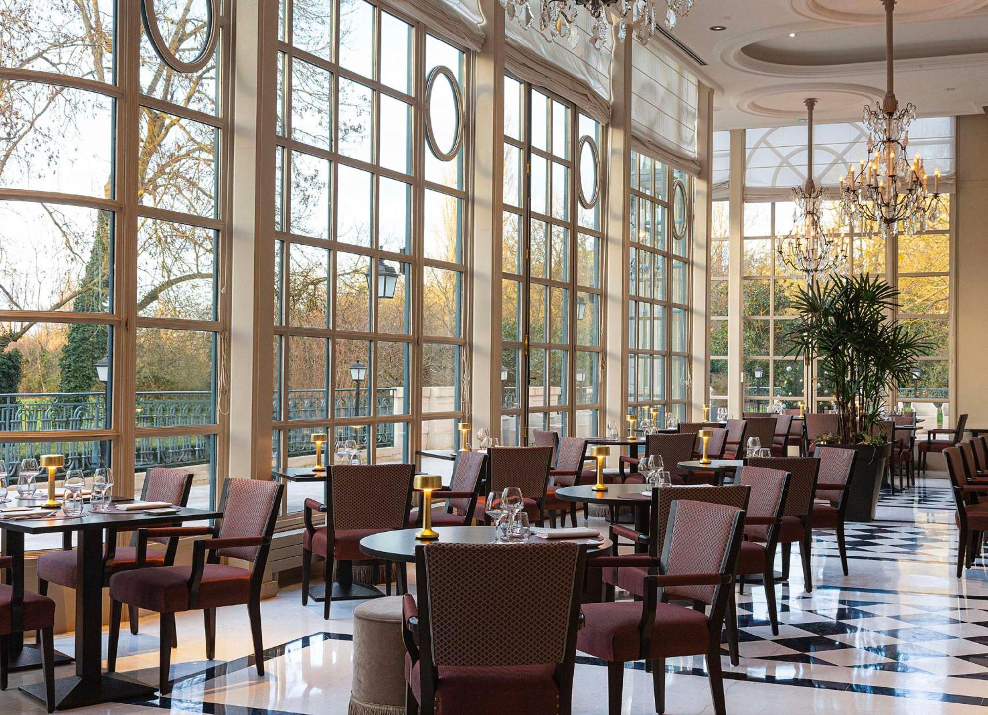 Waldorf Astoria Versailles - Trianon Palace Esterno foto The restaurant