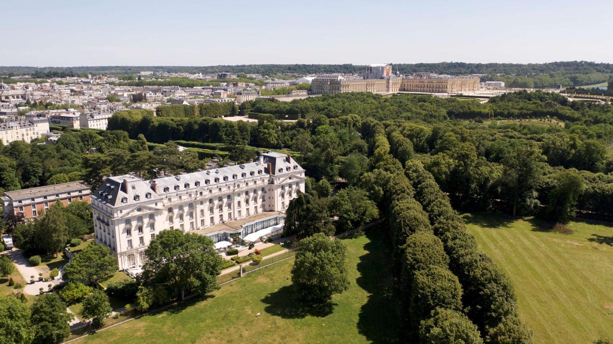 Waldorf Astoria Versailles - Trianon Palace Esterno foto The Royal Pavilion, Brighton