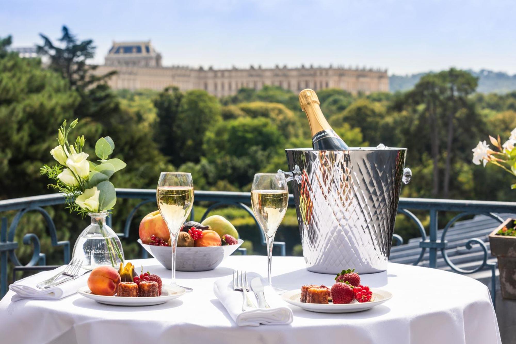 Waldorf Astoria Versailles - Trianon Palace Esterno foto Champagne